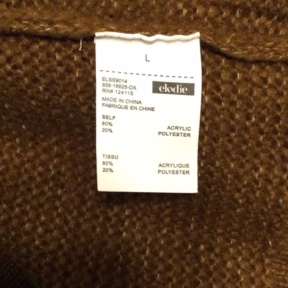 Cropped Turtleneck Sweater - Picture 7 of 8